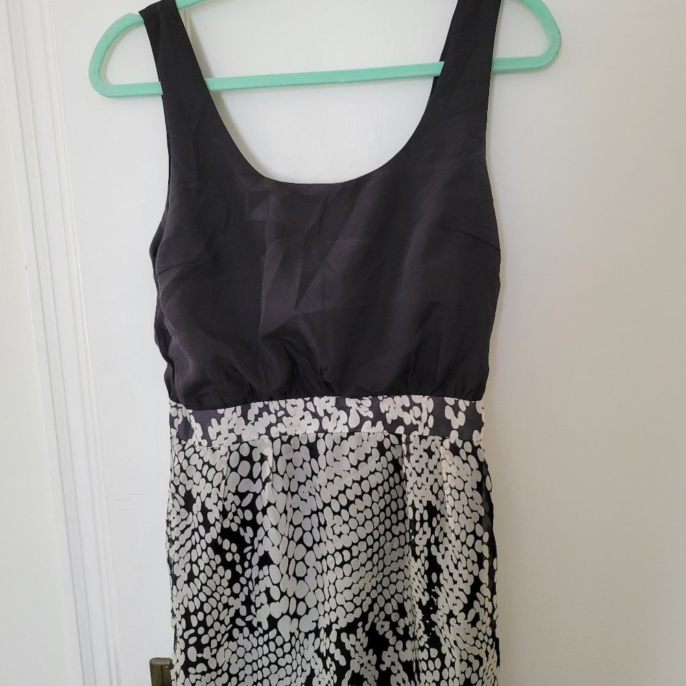 Lira Dress